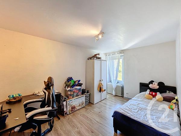 Immeuble à vendre  175,11 m2 YSSINGEAUX - 43