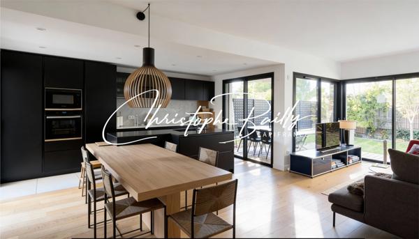 Toulouse Côte Pavée 31500 – Grand T3 meublé de 98,28 m², rez-de-jardin, jardin 51 m² + 2 terrasses, parking privatif