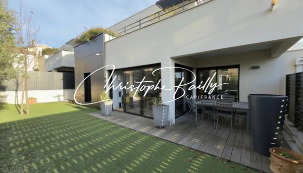 Toulouse Côte Pavée 31500 – Grand T3 meublé de 98,28 m², rez-de-jardin, jardin 51 m² + 2 terrasses, parking privatif