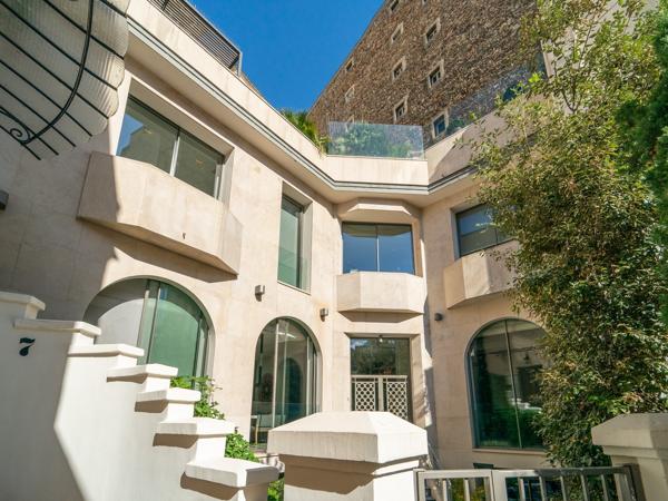 Maison 10 pièces - 372 m² Bien prestige