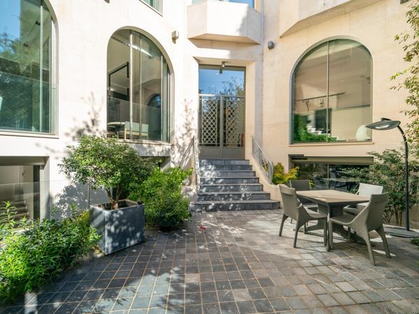 Maison 10 pièces - 372 m² Bien prestige