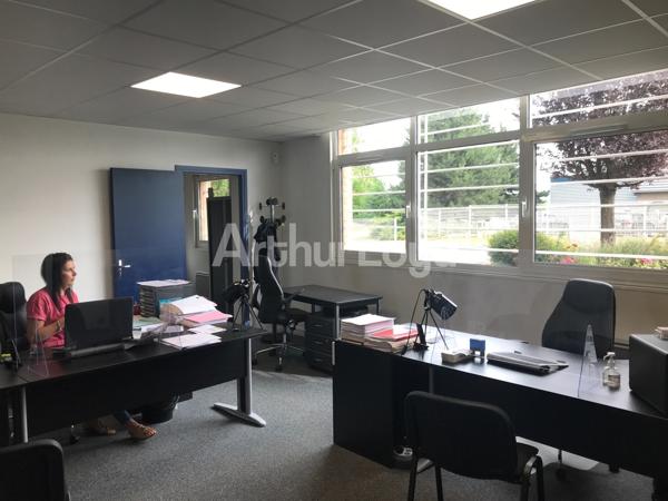 Bureaux à louer à Marly proche autoroute A2 avec parking et rénovation