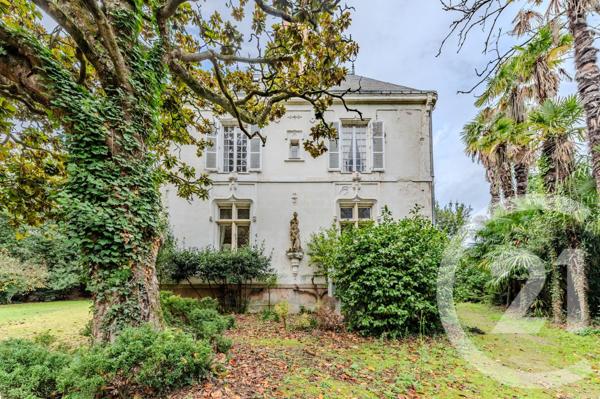 Maison à vendre  10 pièces - 420 m2 STE LUCE SUR LOIRE - 44