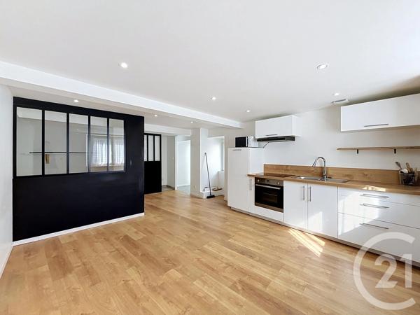 Immeuble à vendre  165 m 2   ST MAURICE DE LIGNON  - 43