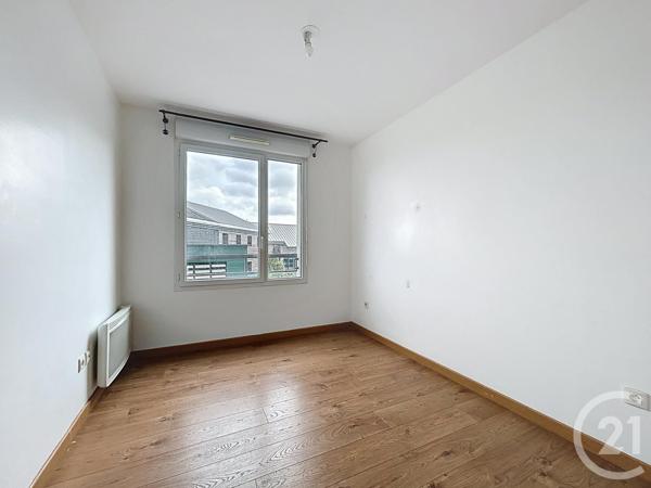 Appartement F4 à vendre  4 pièces - 85,04 m2 DAMMARIE LES LYS - 77
