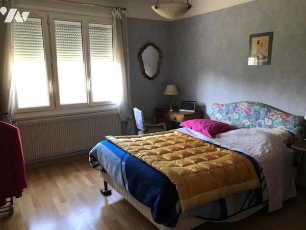 Maison T7 de 1962 - Sous-sol-Jardin - 986 m² cadastré.