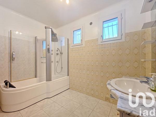 Maison à vendre 4 pièces 120 m² Caumont-sur-Durance