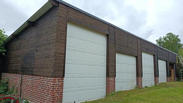 Parking / box La Rue Saint Pierre 97 m2