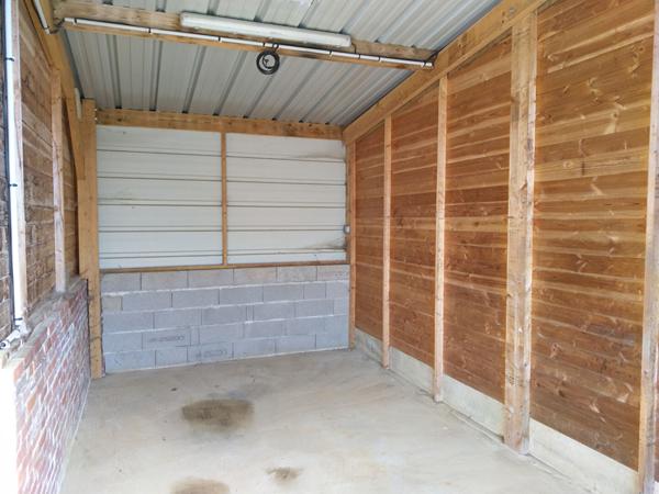 Parking / box La Rue Saint Pierre 97 m2