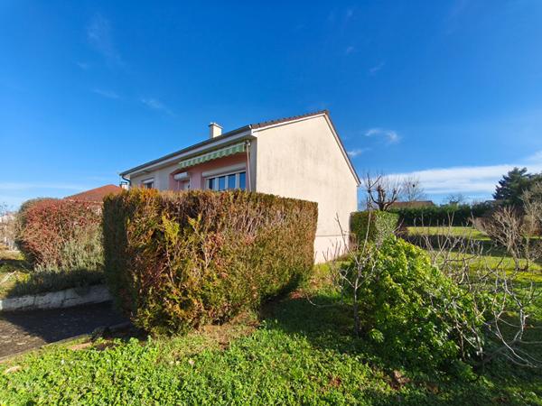 Pavillon sur sous-sol, Marzy 2 chambres, quartier résidentiel, 10 minutes Nevers