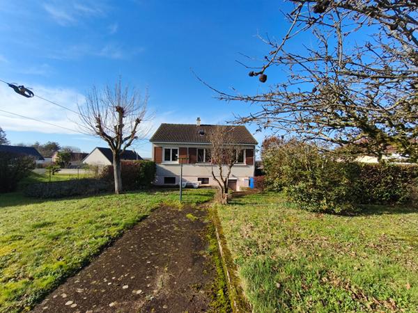 Pavillon sur sous-sol, Marzy 2 chambres, quartier résidentiel, 10 minutes Nevers