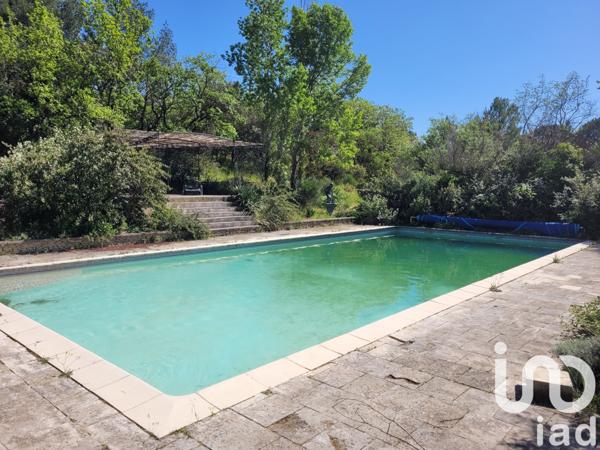 Maison à vendre 15 pièces 445 m² L'Isle-sur-la-Sorgue