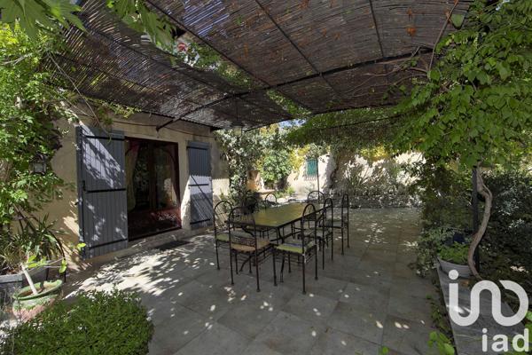 Maison à vendre 15 pièces 445 m² L'Isle-sur-la-Sorgue