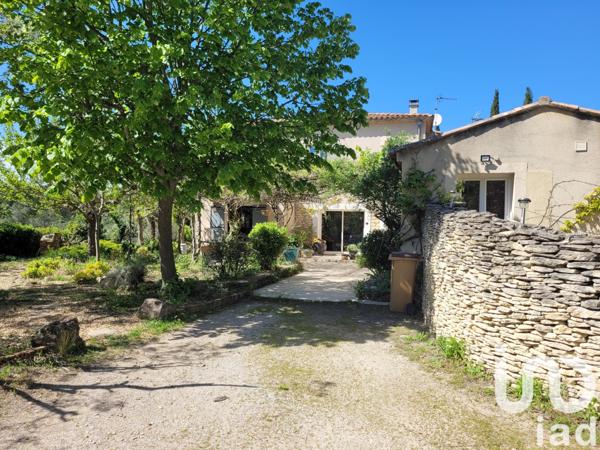 Maison à vendre 15 pièces 445 m² L'Isle-sur-la-Sorgue