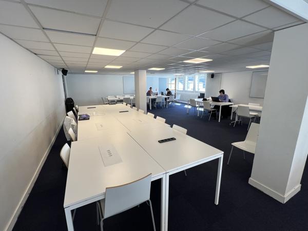 BUREAUX A LOUER A VENDRE ERP5 CENTRE NANTES