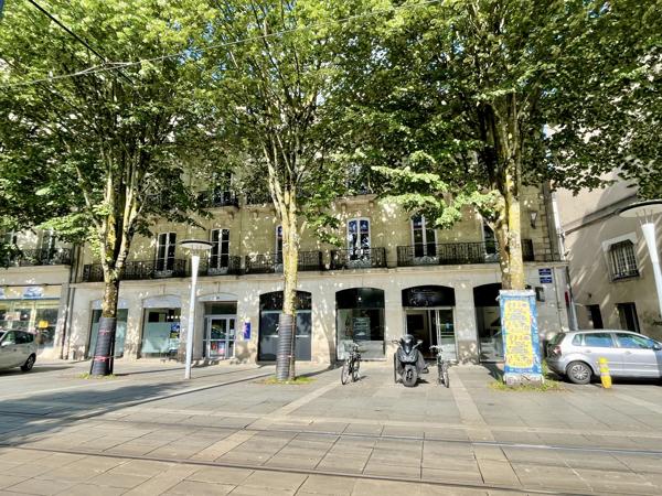 Bureaux à louer à Nantes centre emplacement au pied du tramway