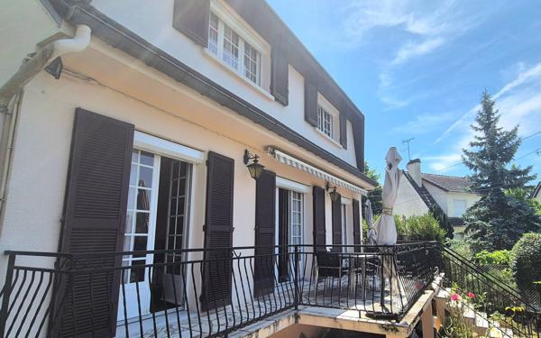 Maison à vendre    6 pièces • 122,70 m2 Yerres