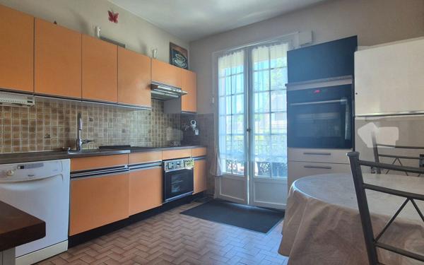 Maison à vendre    6 pièces • 122,70 m2 Yerres