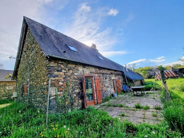 Ensemble de 2 maisons de campagne avec dépendances