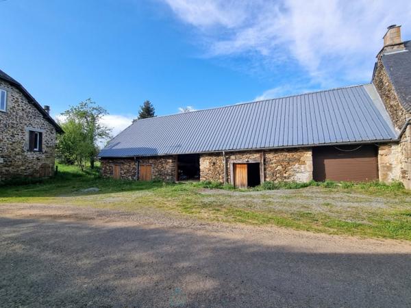 Ensemble de 2 maisons de campagne avec dépendances