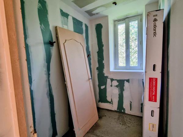 Ensemble de 2 maisons de campagne avec dépendances