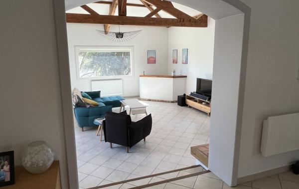 Vente Maison piscine - secteur calme rénové(e) Frans   