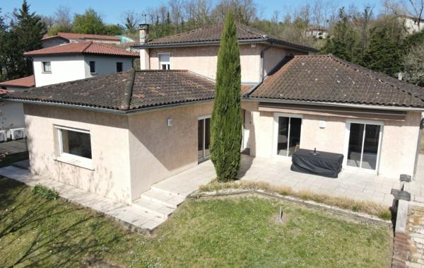 Vente Maison piscine - secteur calme rénové(e) Frans   