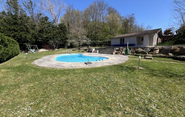 Vente Maison piscine - secteur calme rénové(e) Frans   