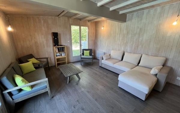 Vente Maison piscine - secteur calme rénové(e) Frans   