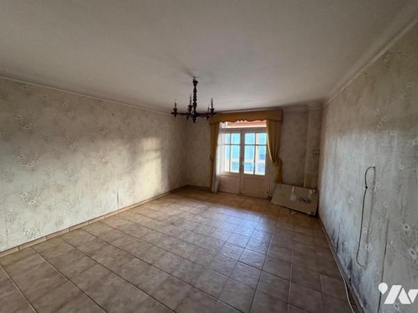 CELLES SUR BELLE, maison de ville de 83 m² 