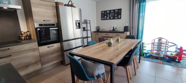 Villa RT2012 de plain pied avec jardin piscinable et garage