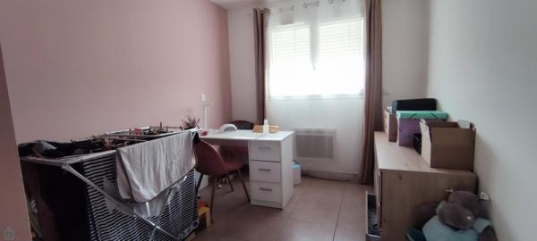 Villa RT2012 de plain pied avec jardin piscinable et garage