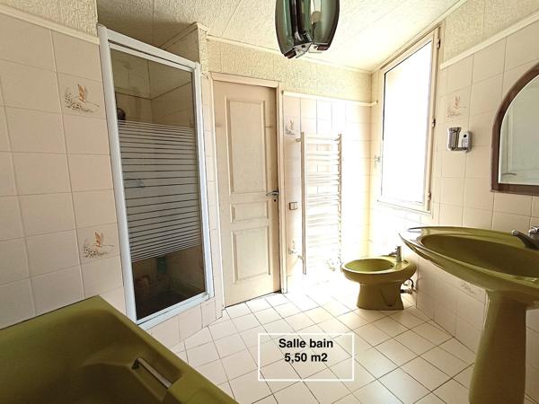Maison de village à vendre à Allauch – 82 m² – 2 chambres – Façade et toiture rénovées
