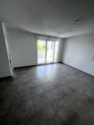 T3 NEUF LIVRAISON IMMEDIATE PROCHE CELLENEUVE DERNIER ETAGE