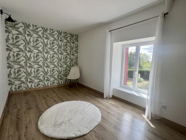 Maison de charme en pierre avec piscine 3 chambres FONTAINE LE COMTE