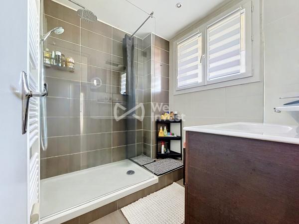 Appartement de type 3 de 74 m2 avec balcon.