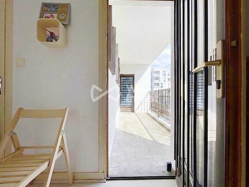 Appartement de type 3 de 74 m2 avec balcon.