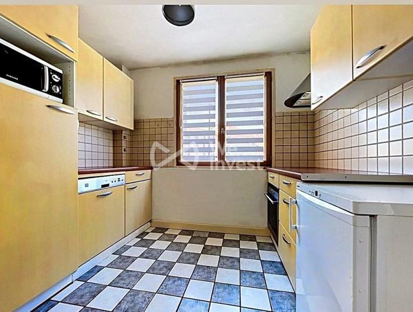 Appartement de type 3 de 74 m2 avec balcon.