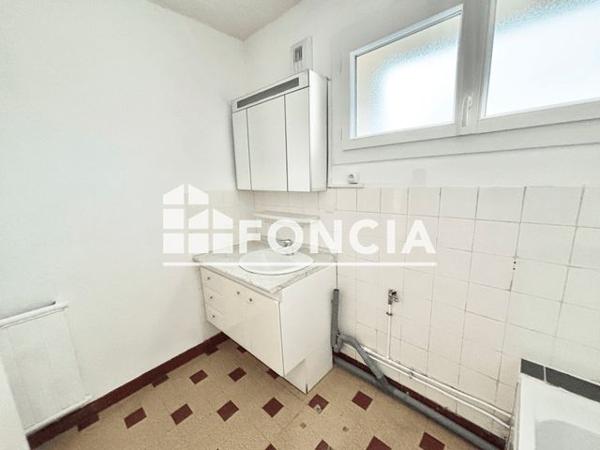 Location Appartement 3 pièces 65 m² - RUE SULLY Valence 26000