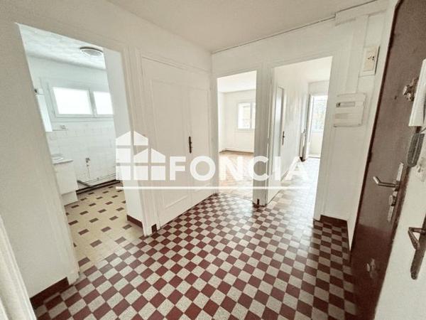 Location Appartement 3 pièces 65 m² - RUE SULLY Valence 26000