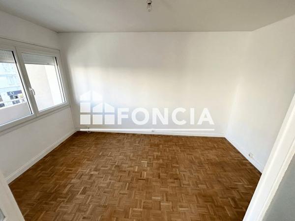 Location Appartement 3 pièces 65 m² - RUE SULLY Valence 26000