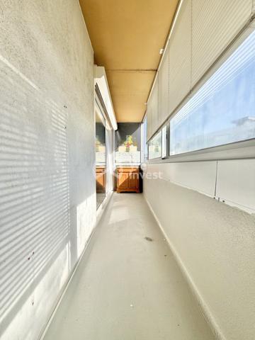 Appartement de type 3 de 60.16 m2 avec loggia, cave et place de stationnement.