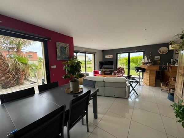 Maison à Plougonvelin, 29217 - 8 pièces 140m²