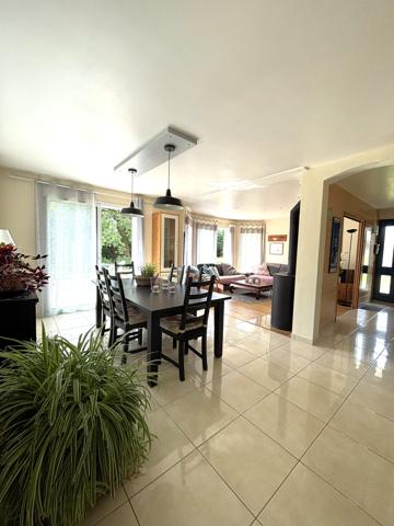 Maison 6 pieces  4 chambres 133 M² à Péaule 