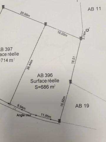Vente                                                      Terrain
                        
                                         686 m2                     à Fourdrain