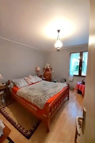 Maison d'habitation au calme de 70 m² sur un terrain de 700m² clos