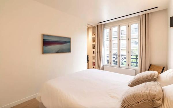 Neuilly - Barrès - Deux pièces entièrement rénové