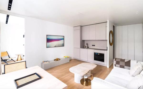 Neuilly - Barrès - Deux pièces entièrement rénové