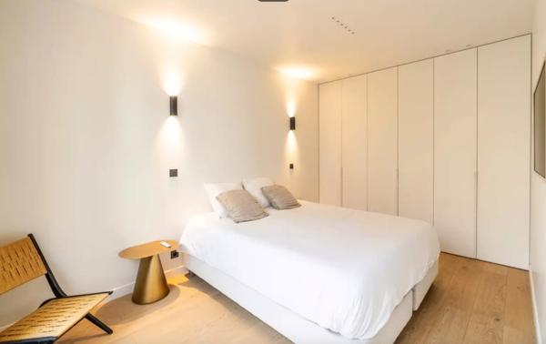 Neuilly - Barrès - Deux pièces entièrement rénové