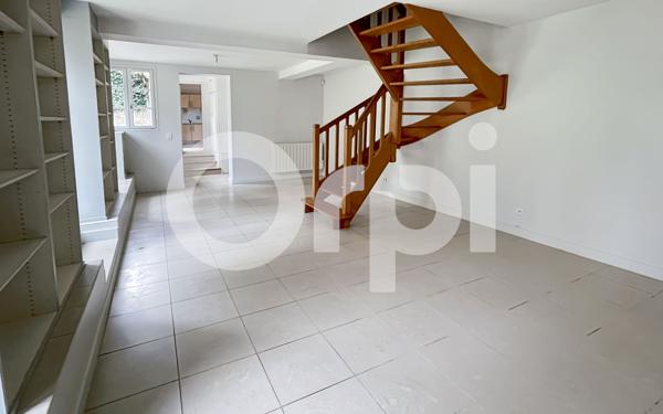 Maison à louer    5 pièces •  Senlis